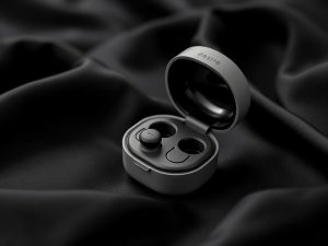 Desire Luxury Ring cock ring showcasing its elegant design and storage case